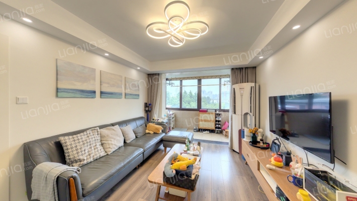 心族公寓二手房实景图