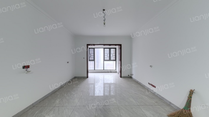 正荣财富中心二手房实景图