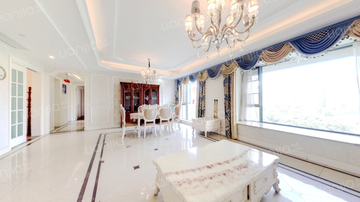 御龙山一期二手房实景图