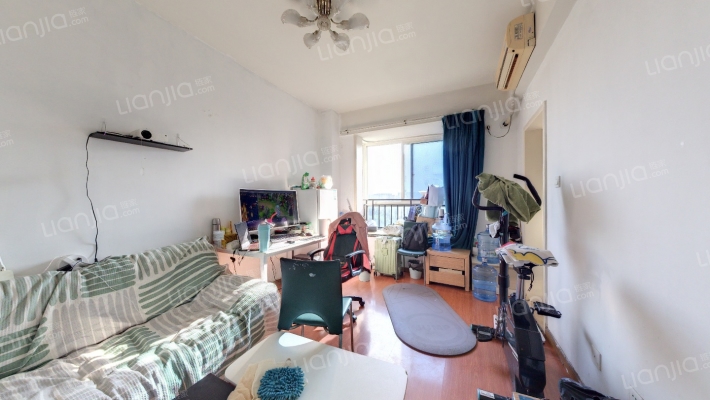 远鸿方程式二手房实景图