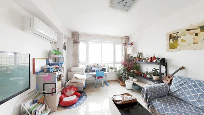 富甲小区二手房实景图