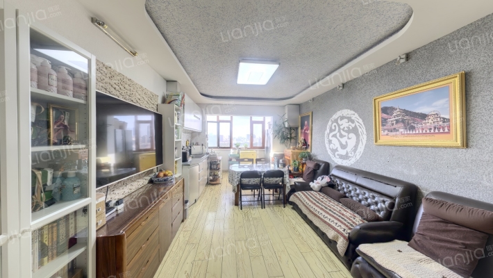 南岭体育小区二手房实景图