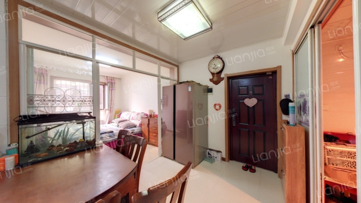 中拥塞纳城二手房实景图