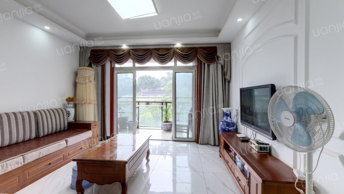 志龙倚林佳园二手房实景图