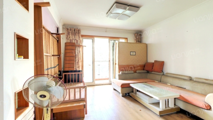 金色池塘三期二手房实景图