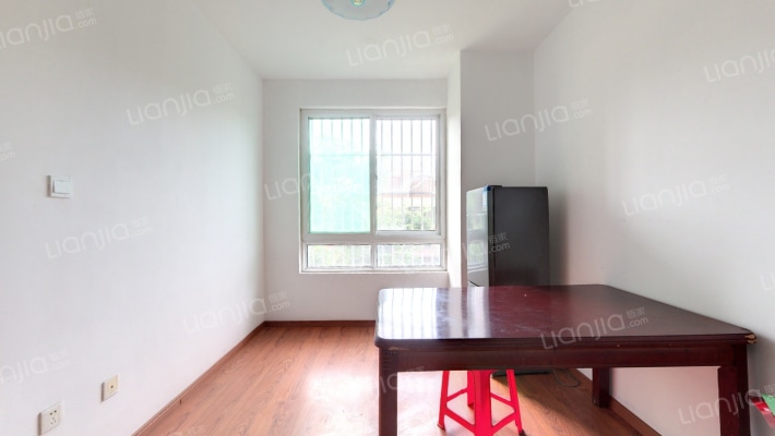 源水家园二手房实景图