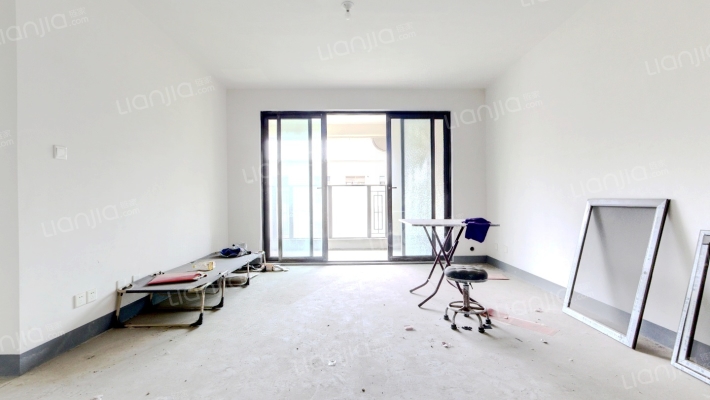 澜悦华庭二手房实景图