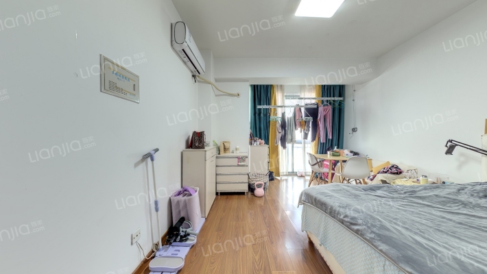 远东新月公寓二手房实景图