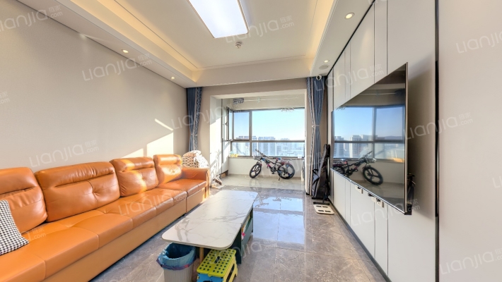 保利天汇二手房实景图