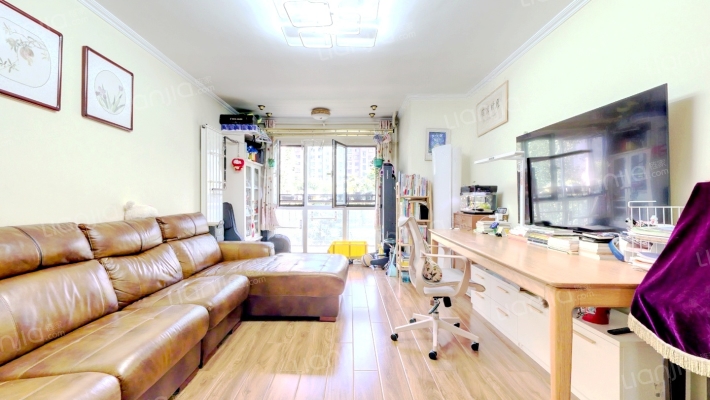 保利花园B区二手房实景图