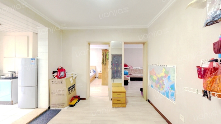 商业银行宿舍二手房实景图