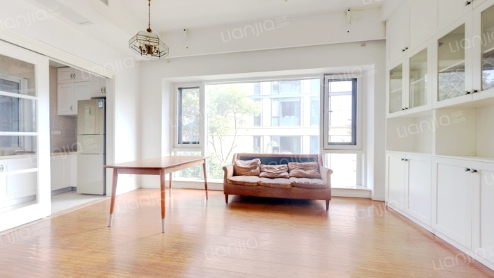 滨江凯旋门二手房实景图