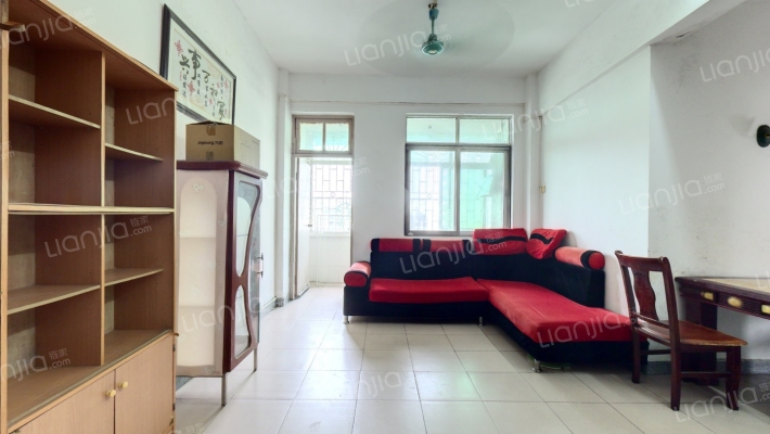 新景花苑二手房实景图