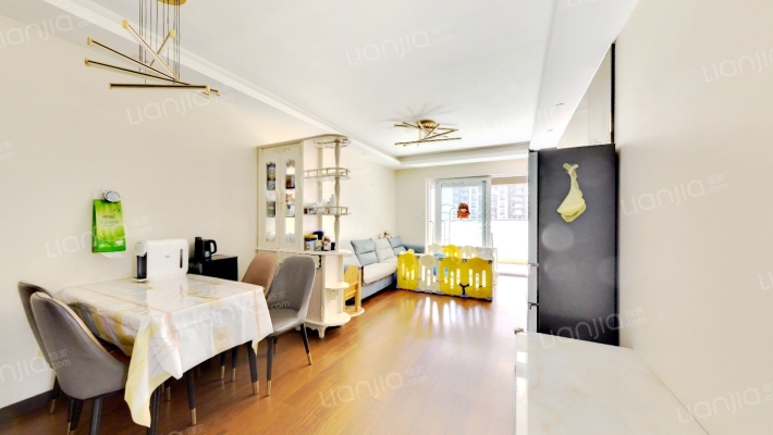 万科理想城四期未来城二手房实景图