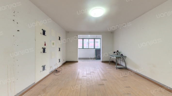 空港公寓B区二手房实景图