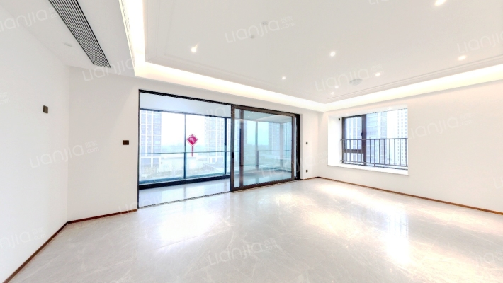 万科翡翠公园二期二手房实景图