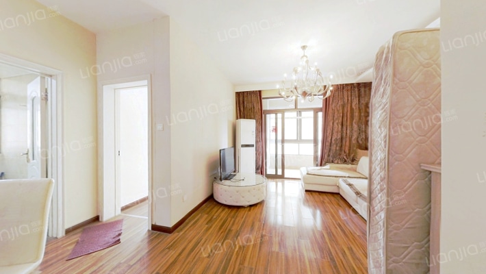 太湖国际二街区星辉塞纳二手房实景图