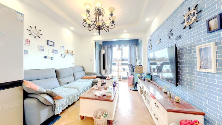 蓝光花满庭三期北区二手房实景图