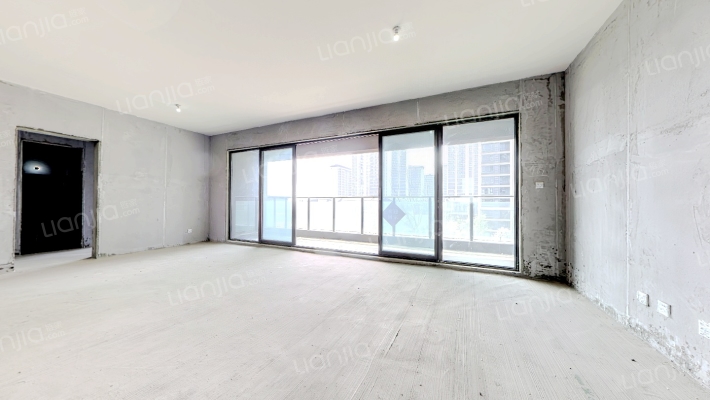 华侨城粼港樾府二手房实景图