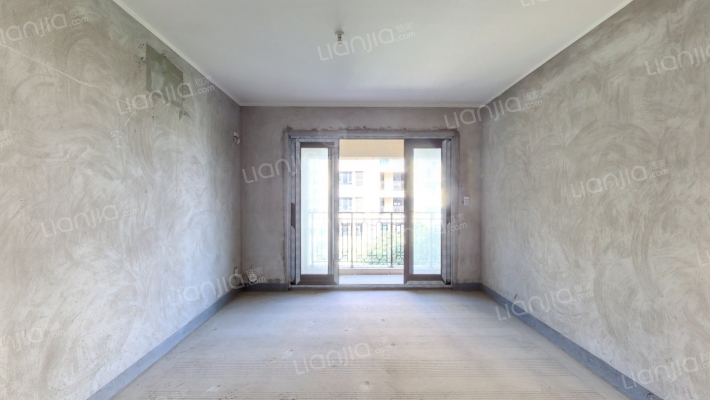 融创春晖十里雍璟府二手房实景图