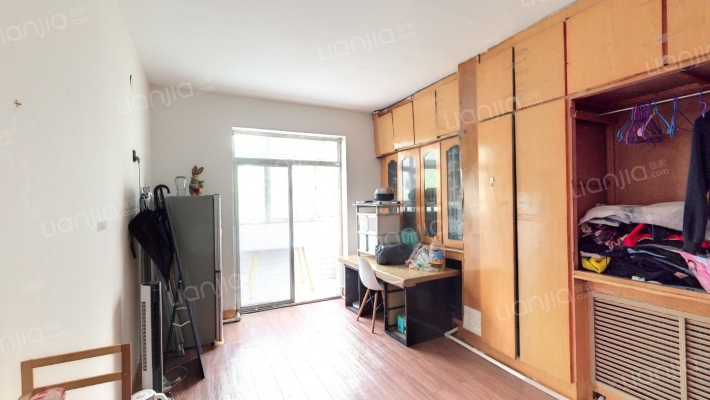 融顺小区二手房实景图