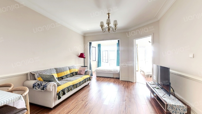 亿达蓝湾二手房实景图