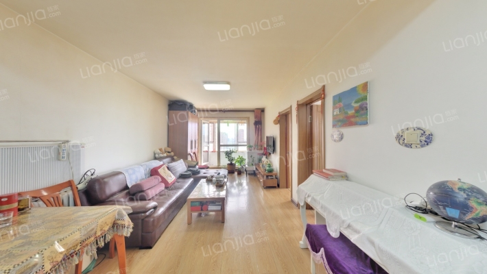 地铁名典迎春苑二手房实景图