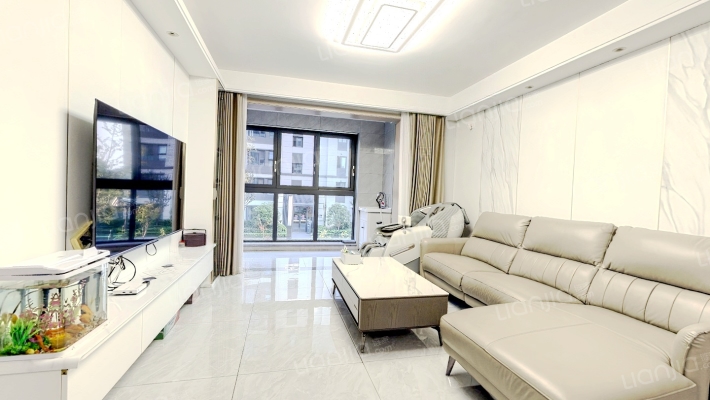 越秀·云萃悦庭二手房实景图