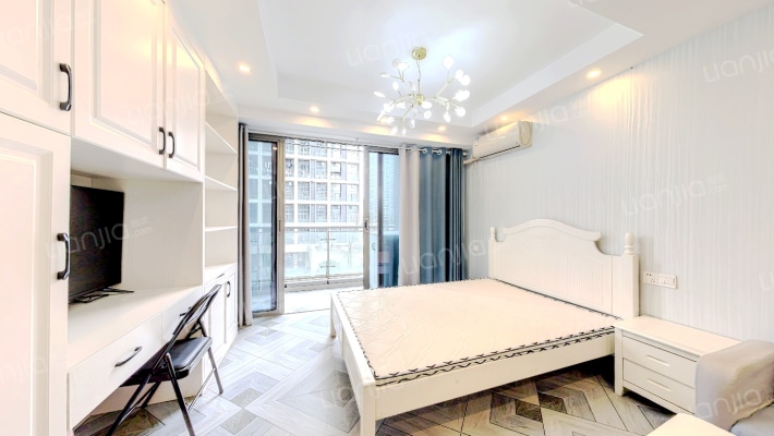 金融橙公寓二手房实景图