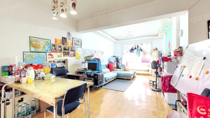 冶金街怡兴社区二手房实景图