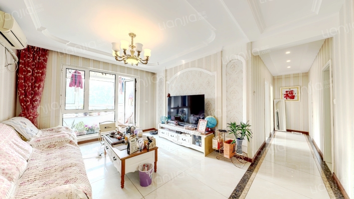 亿达普罗旺斯三期二手房实景图