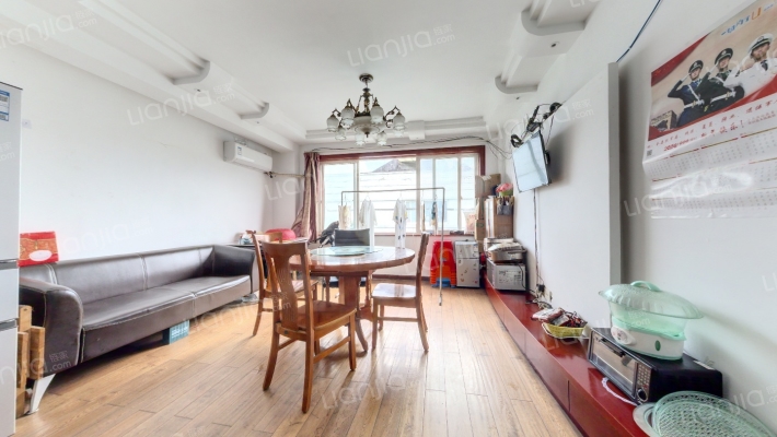 大世界五金城二手房实景图