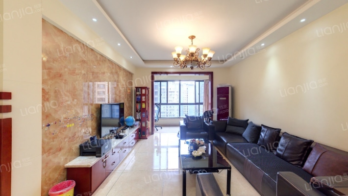 保利金香槟二手房实景图