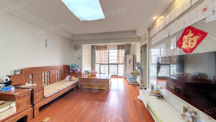 卓越蔚蓝海岸三期二手房实景图