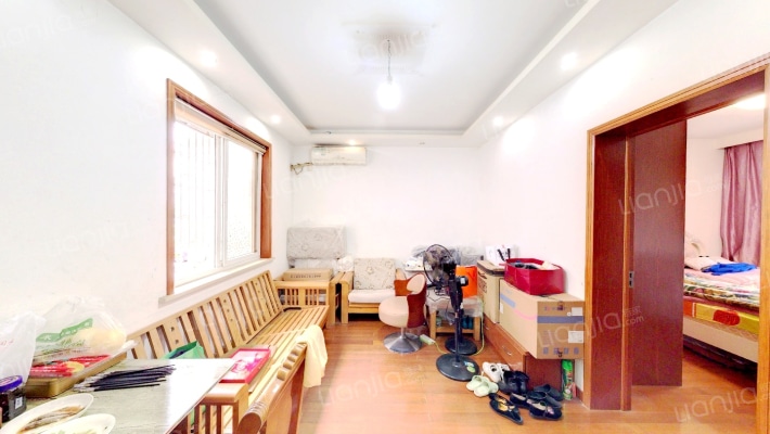 华艳新村二手房实景图