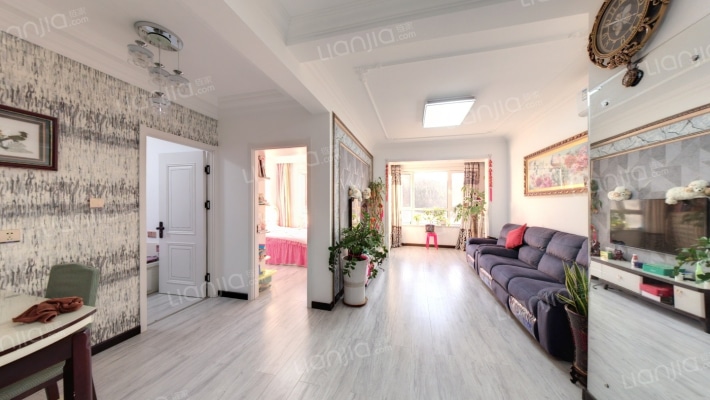 中拥塞纳城二手房实景图