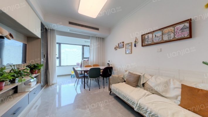 蓝光睿创新筑沁泽园二手房实景图