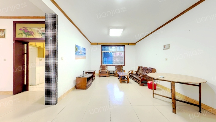 晨苑小区二手房实景图