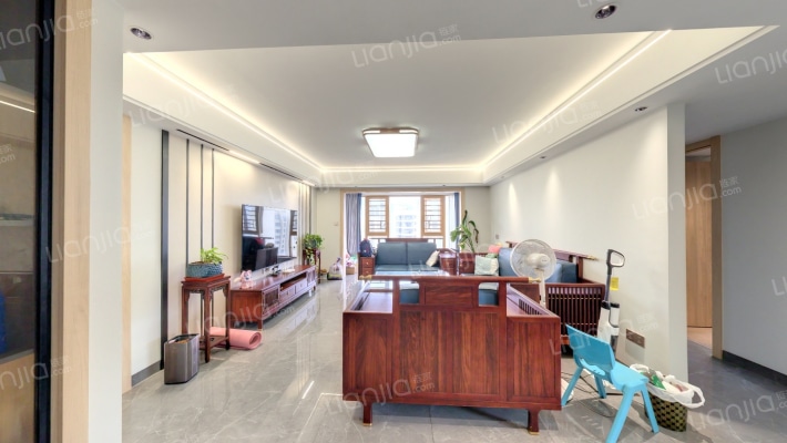 阳光城尚东湾蓝莓苑二手房实景图