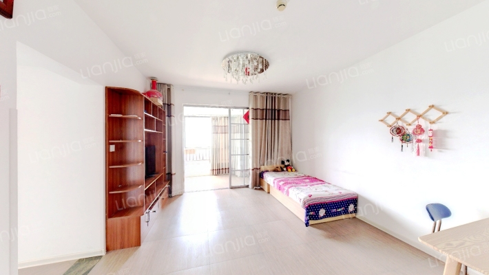 南山世纪华庭二手房实景图