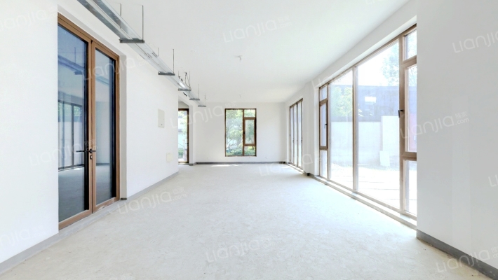 万科观承别墅二期二手房实景图