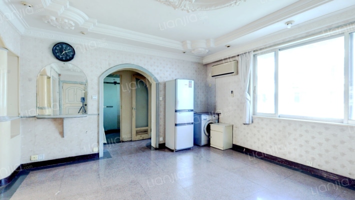 西潭新村二手房实景图