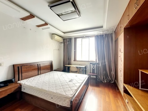 合租·长桥新村 4居室 南卧