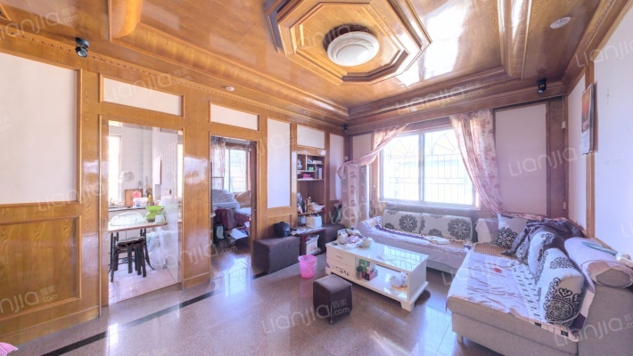 万和公寓二手房实景图