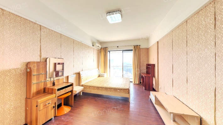 侨邦国际公寓二手房实景图