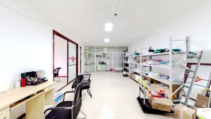 德润大厦二手房实景图