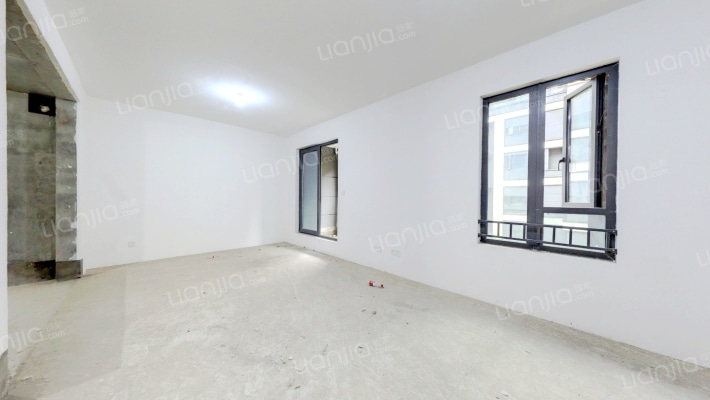 东叁金茂逸墅二手房实景图