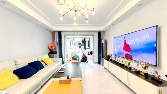 宝旭观邸二手房实景图