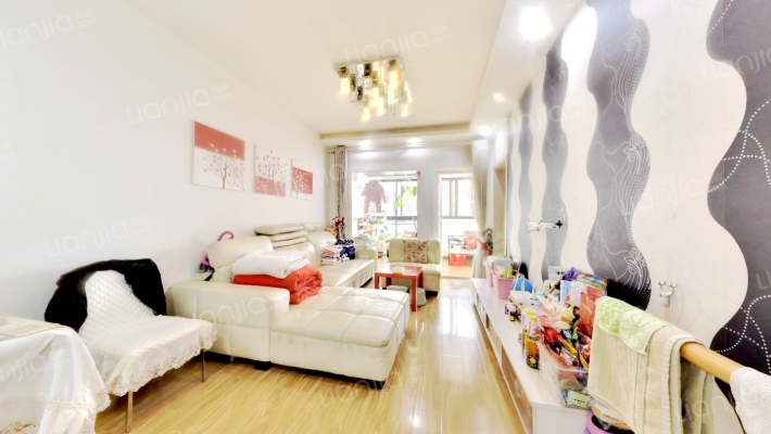 锦江城市花园二期二手房实景图