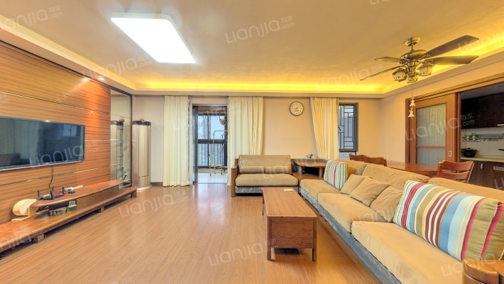 万科城一期二手房实景图